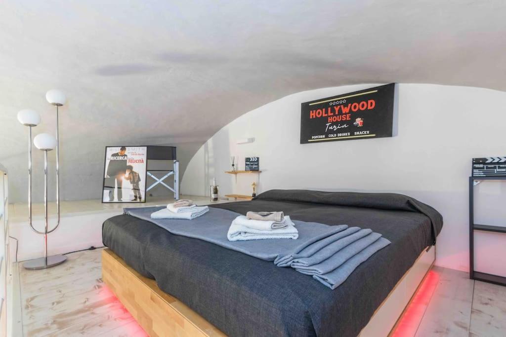 Hollywood Housein The Heart Of Turin Apartment ภายนอก รูปภาพ