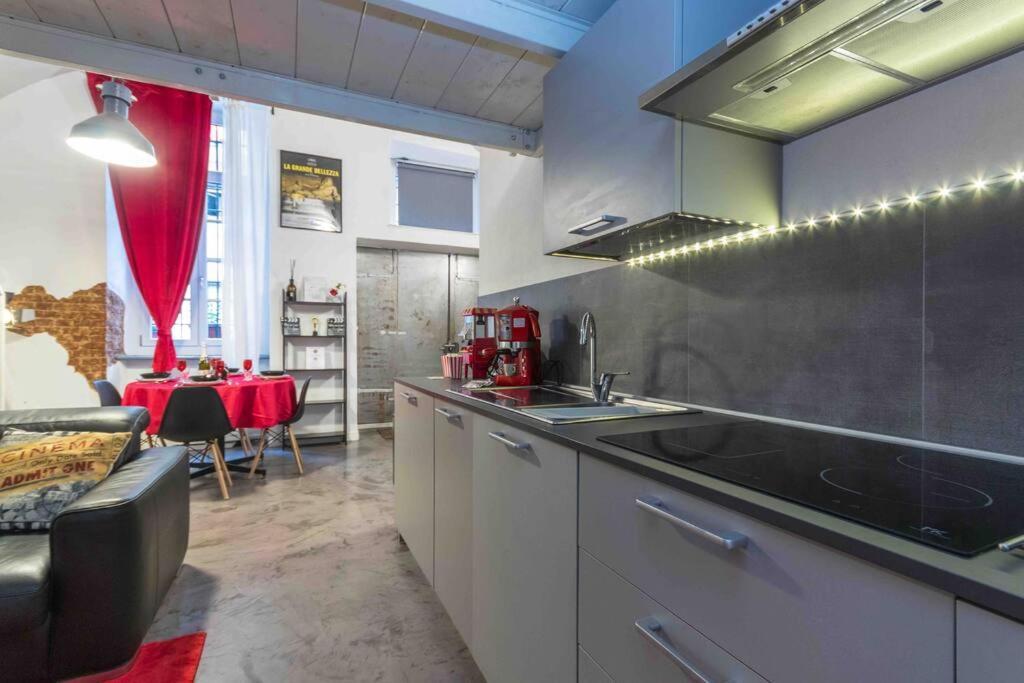 Hollywood Housein The Heart Of Turin Apartment ภายนอก รูปภาพ